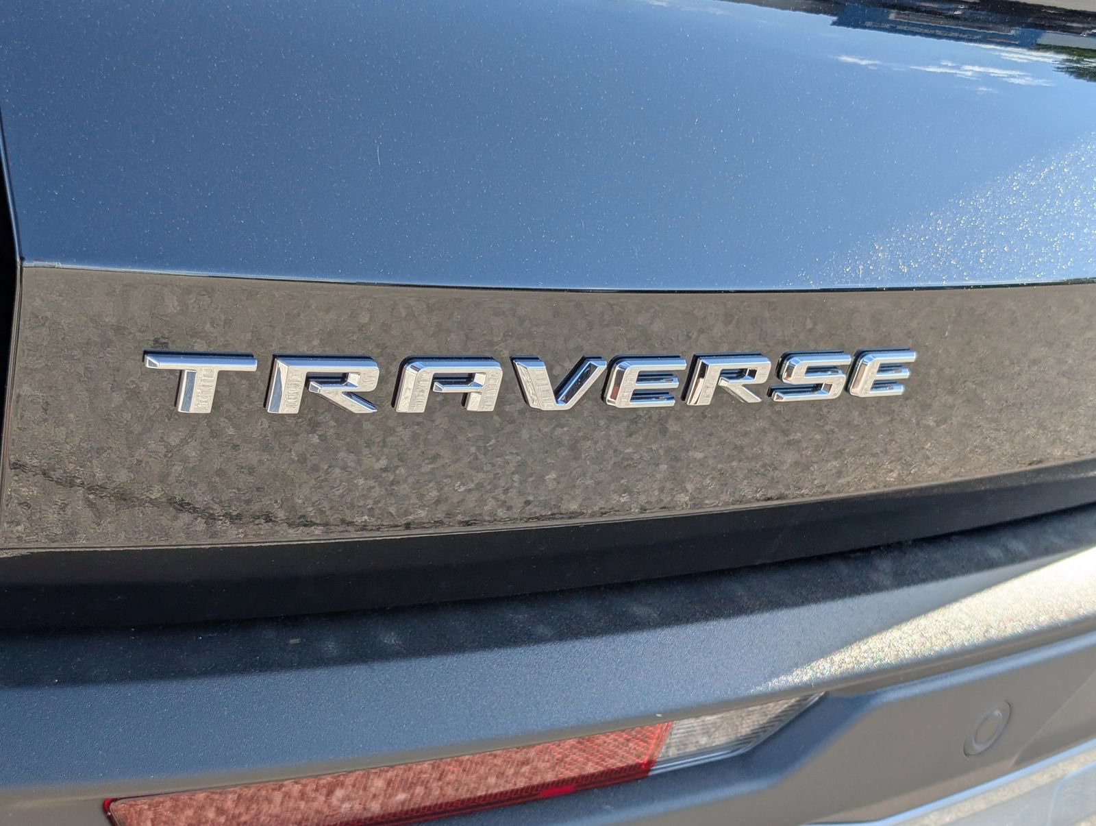 New 2026 Chevrolet Traverse LT w/ Sun and Wheel Package FWD image 5