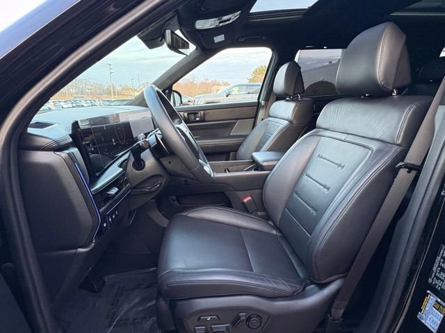 Used 2025 Hyundai Santa Fe Calligraphy image 19