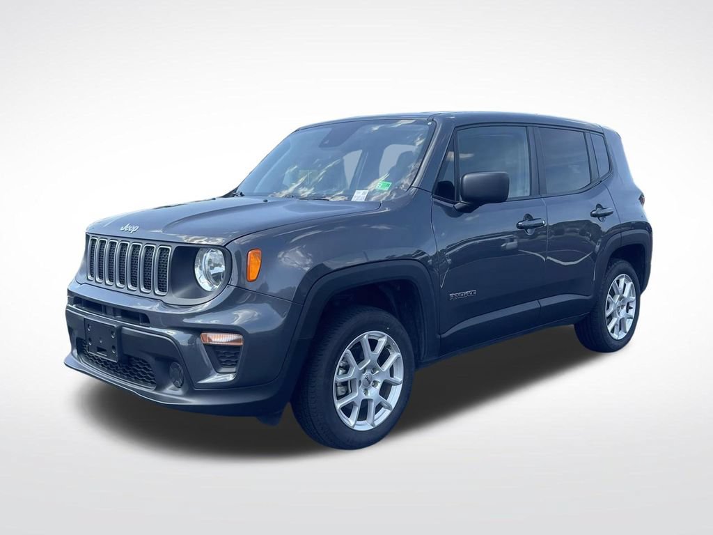 Used 2023 Jeep Renegade Latitude AWD/4WD image 3