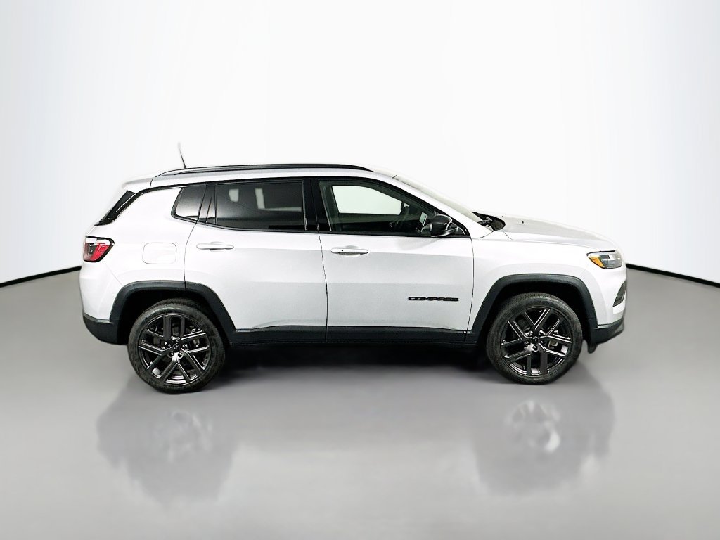 New 2026 Jeep Compass Latitude AWD/4WD image 8