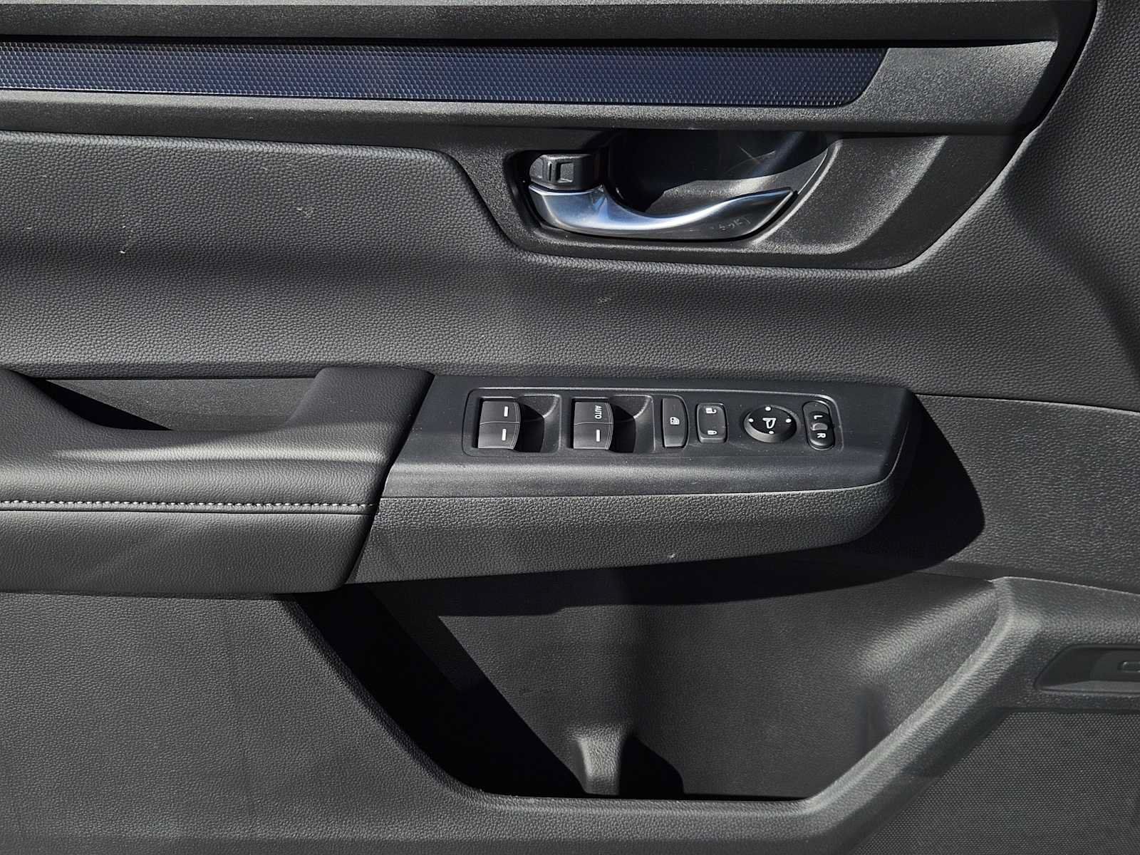 Used 2026 Honda CR-V LX image 19
