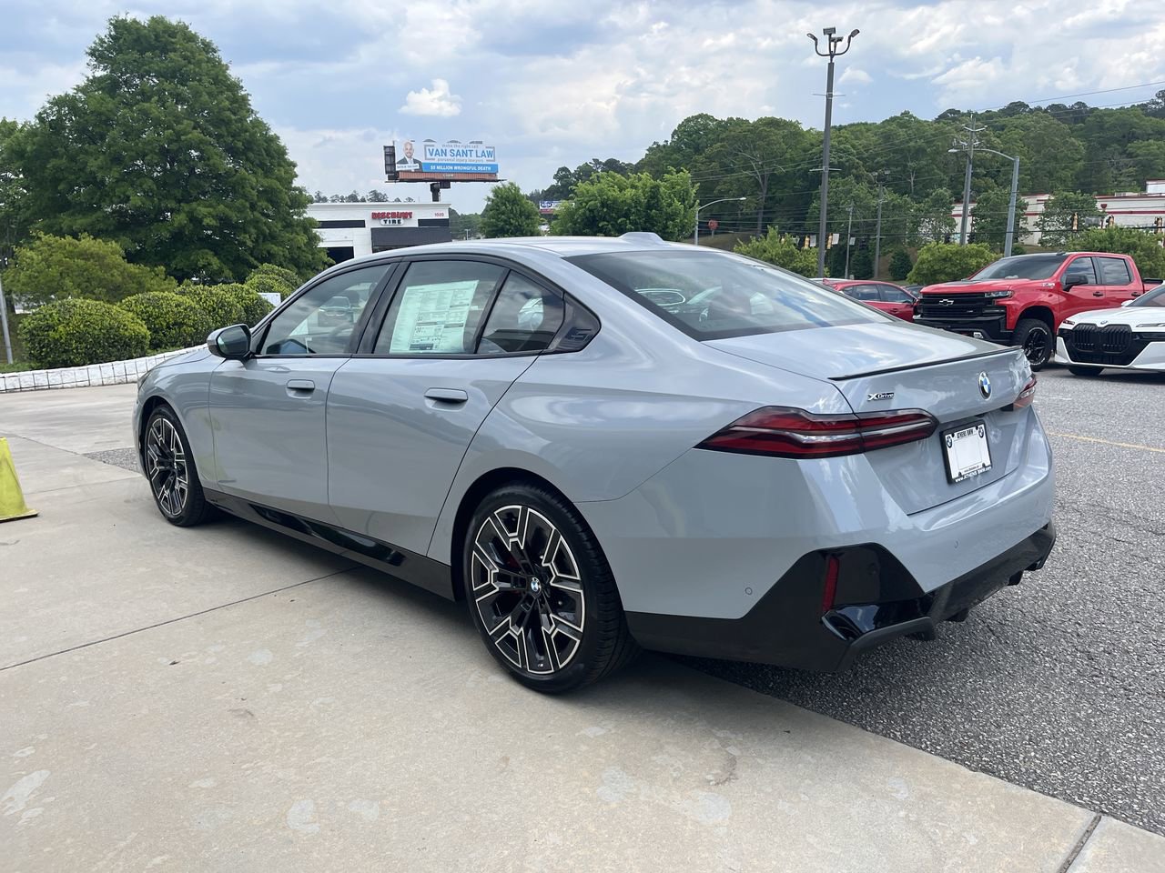 New 2026 BMW 530i xDrive w/ M Sport Package AWD/4WD image 6