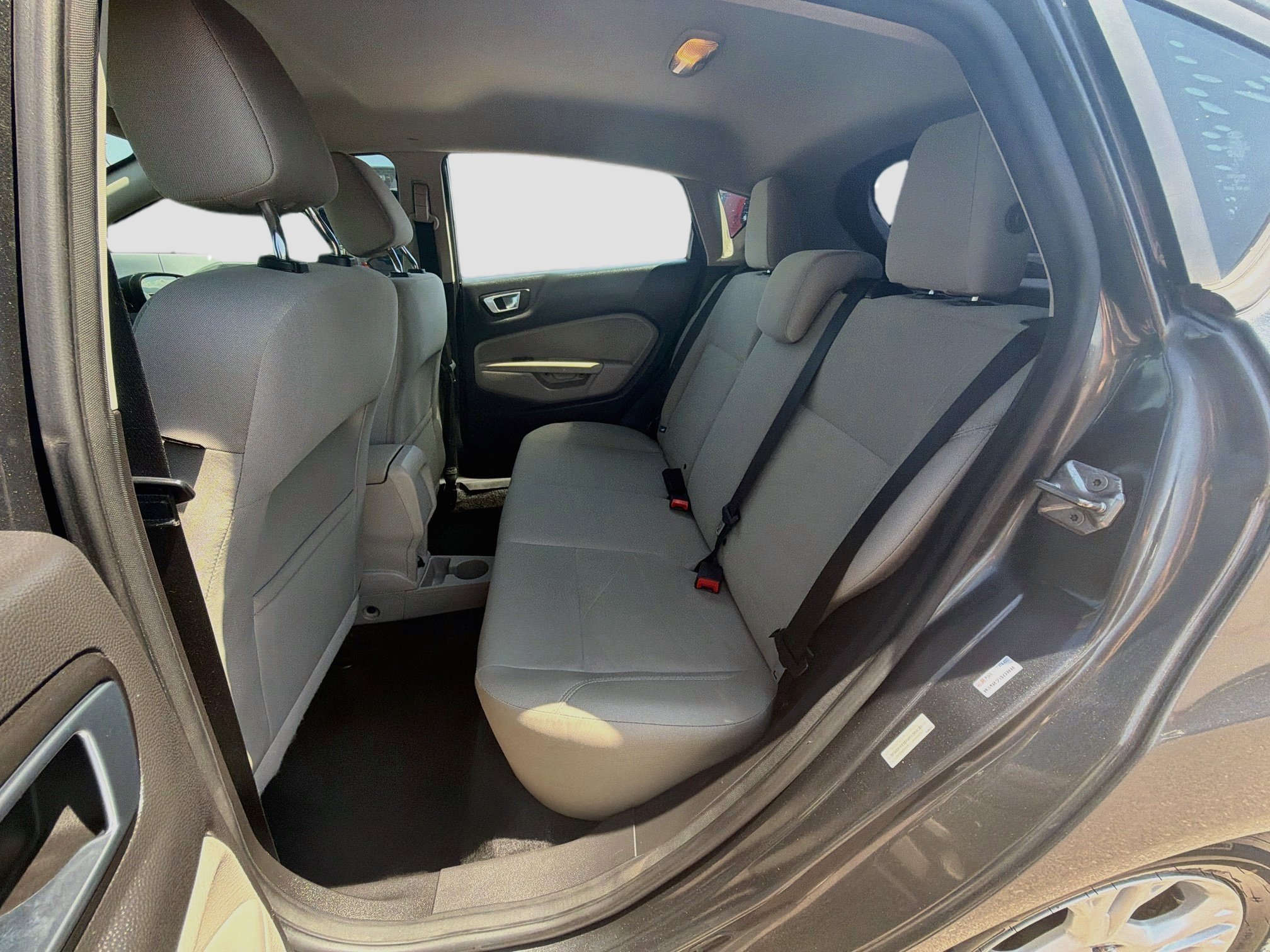 Used 2016 Ford Fiesta SE FWD image 26