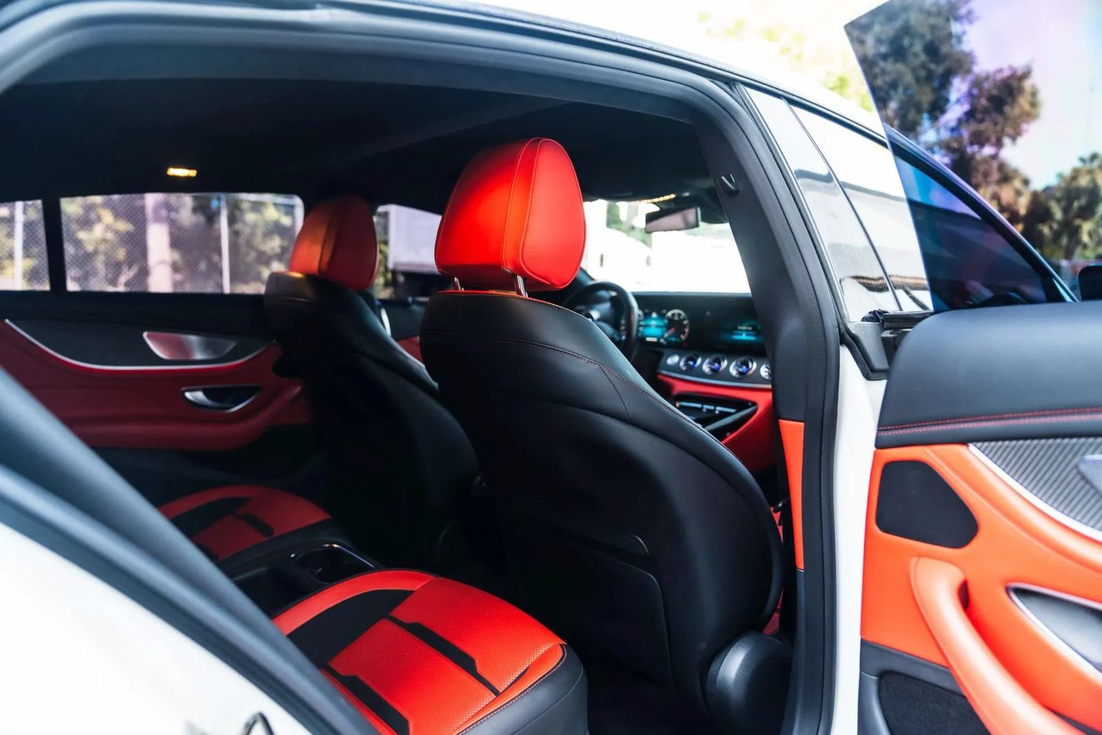 Used 2022 Mercedes-Benz AMG GT 43 image 28