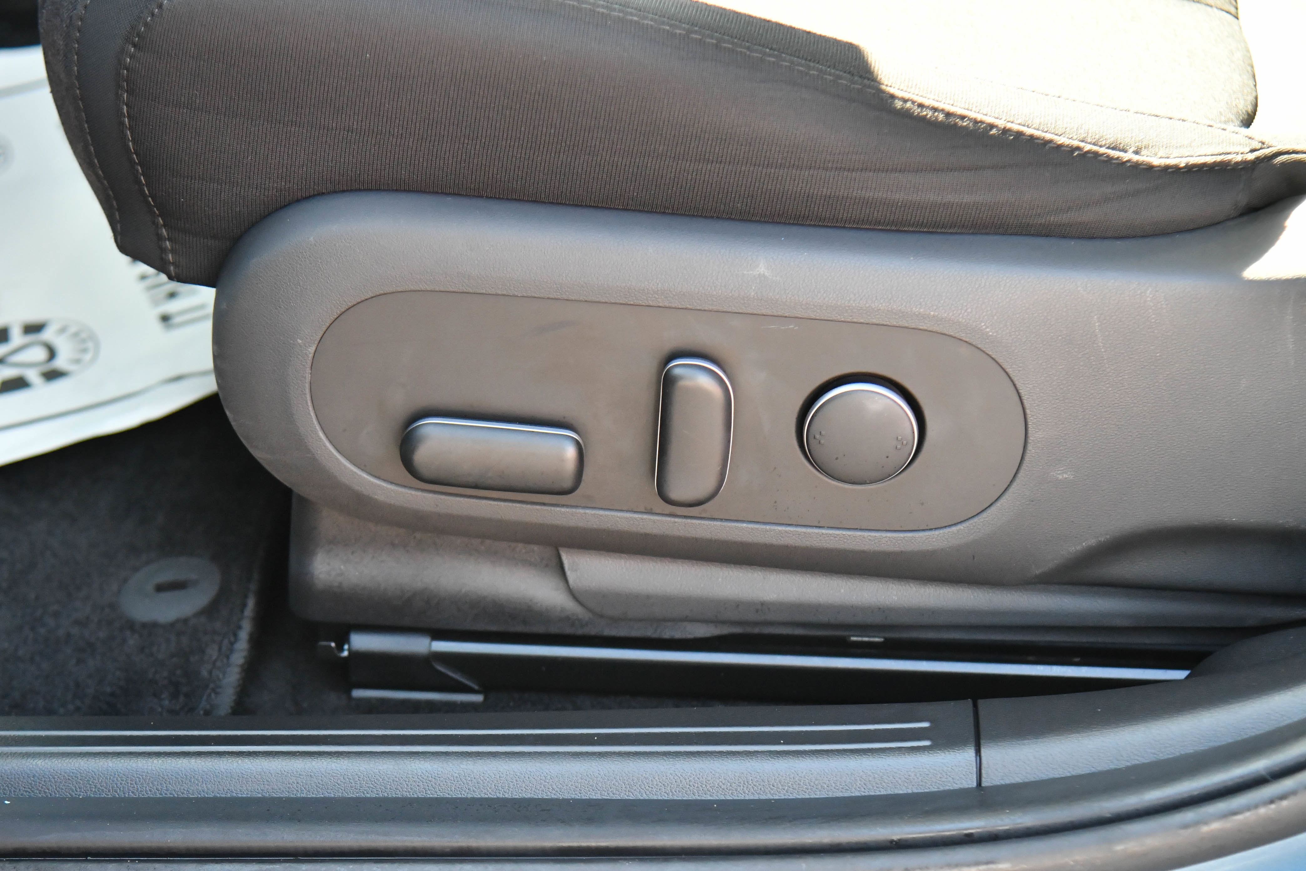 Used 2024 Hyundai Ioniq 5 SE image 17