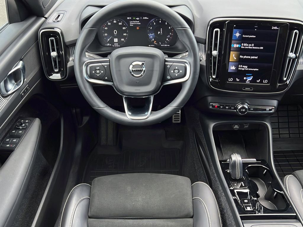 Used 2022 Volvo XC40 T5 R-Design w/ Advanced Package AWD/4WD image 15