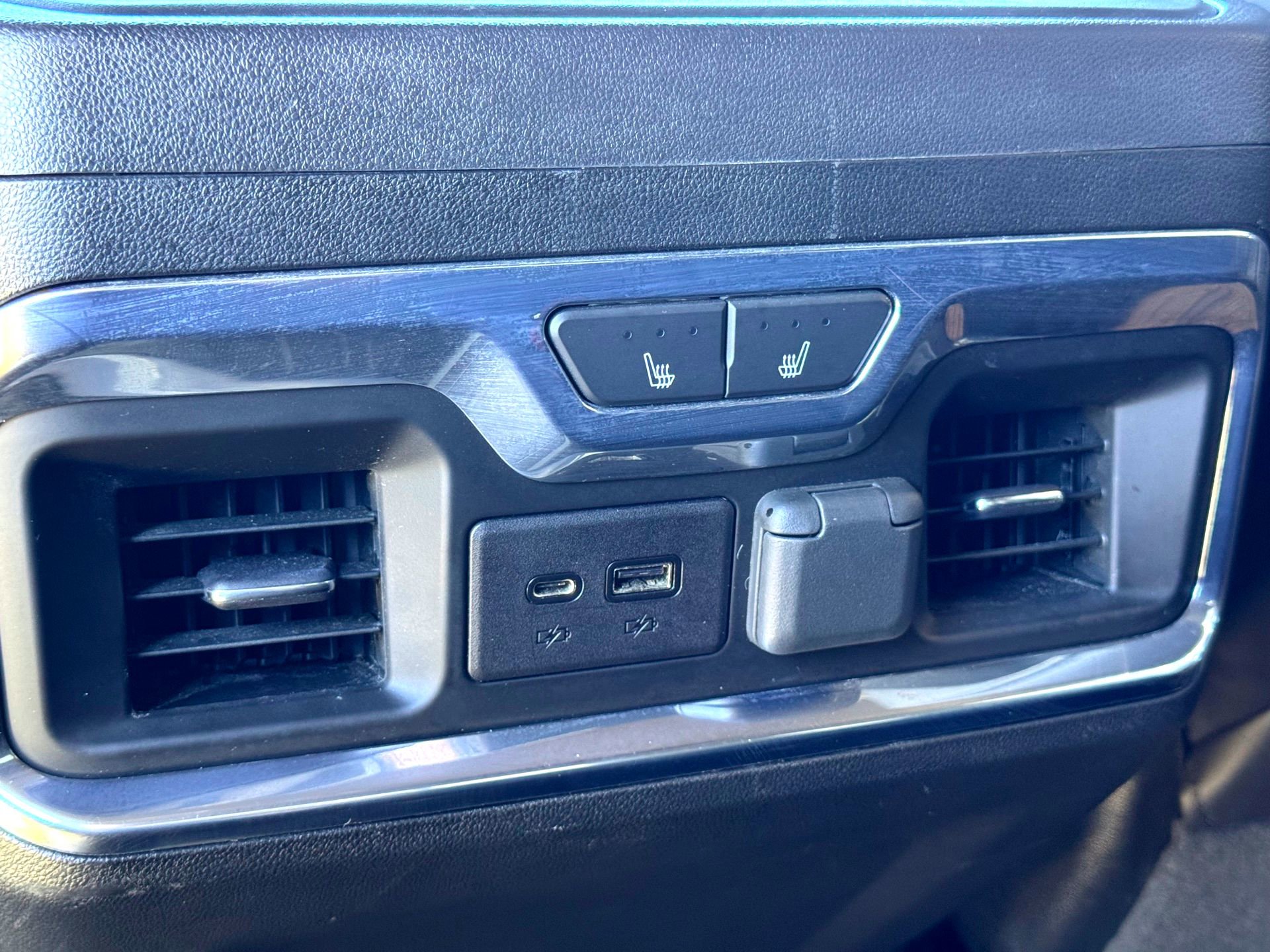 Used 2021 Chevrolet Silverado 2500 High Country w/ Z71 Off-Road Package image 22