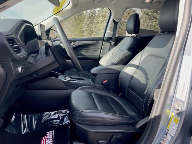 Used 2022 Ford Escape Titanium w/ Class II Trailer Tow Package image 20