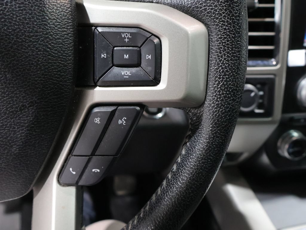 Used 2015 Ford F150 Lariat w/ Equipment Group 502A Luxury AWD/4WD image 40