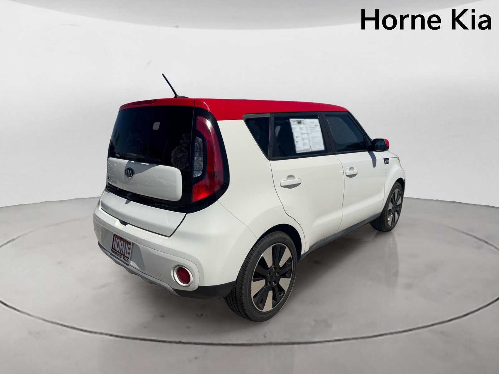 Used 2019 Kia Soul + FWD image 4