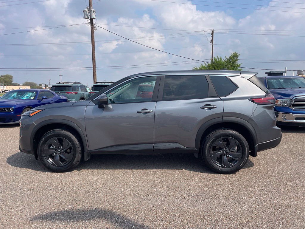 Certified 2026 Nissan Rogue SV FWD image 4