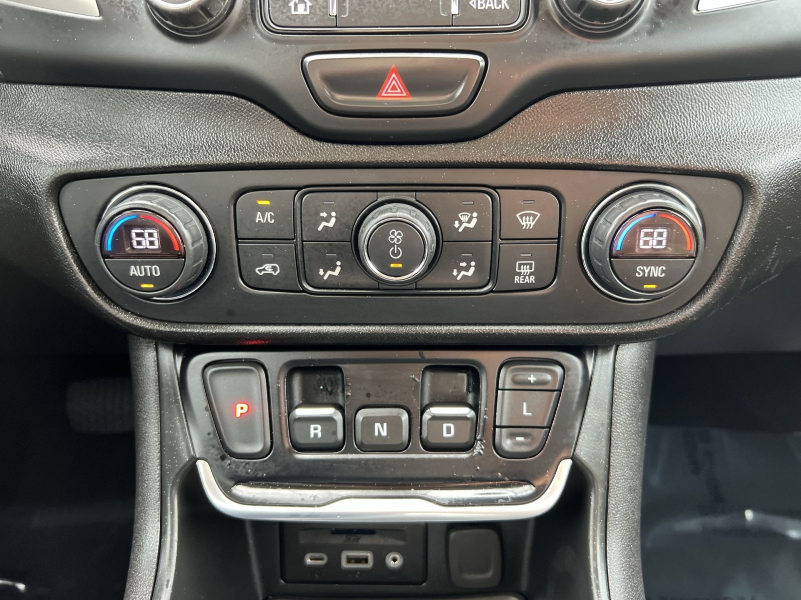 Used 2019 GMC Terrain SLT w/ Preferred Package FWD image 20