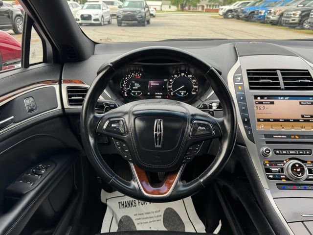 Used 2017 Lincoln MKZ Reserve FWD image 19