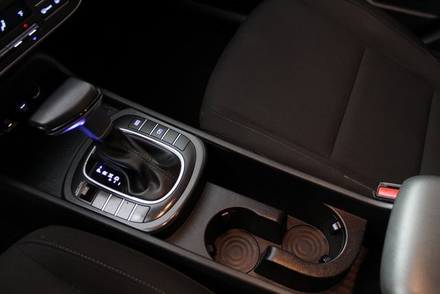 Used 2025 Hyundai Kona SEL image 14