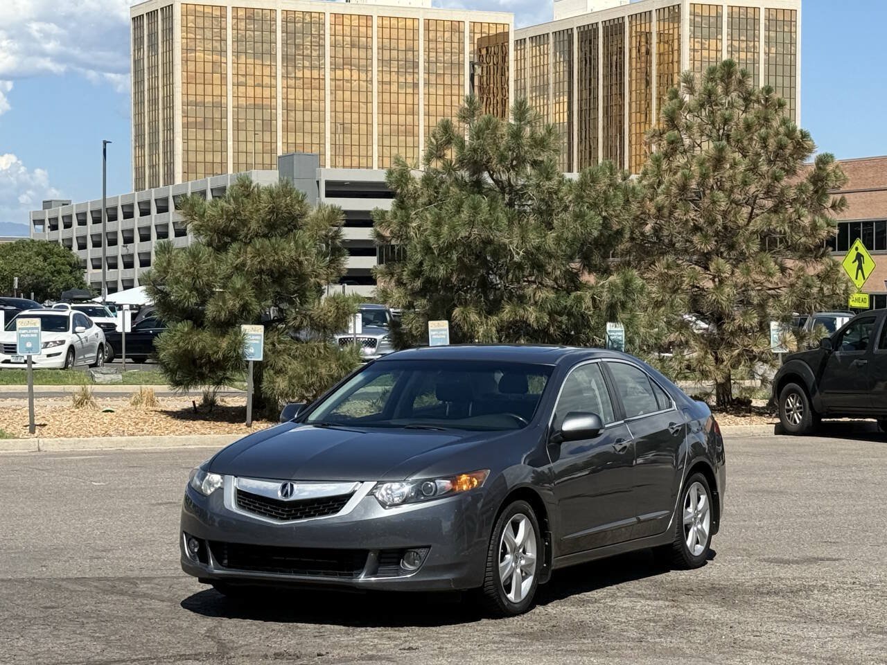 Used 2010 Acura TSX w/ Technology Package FWD image 1