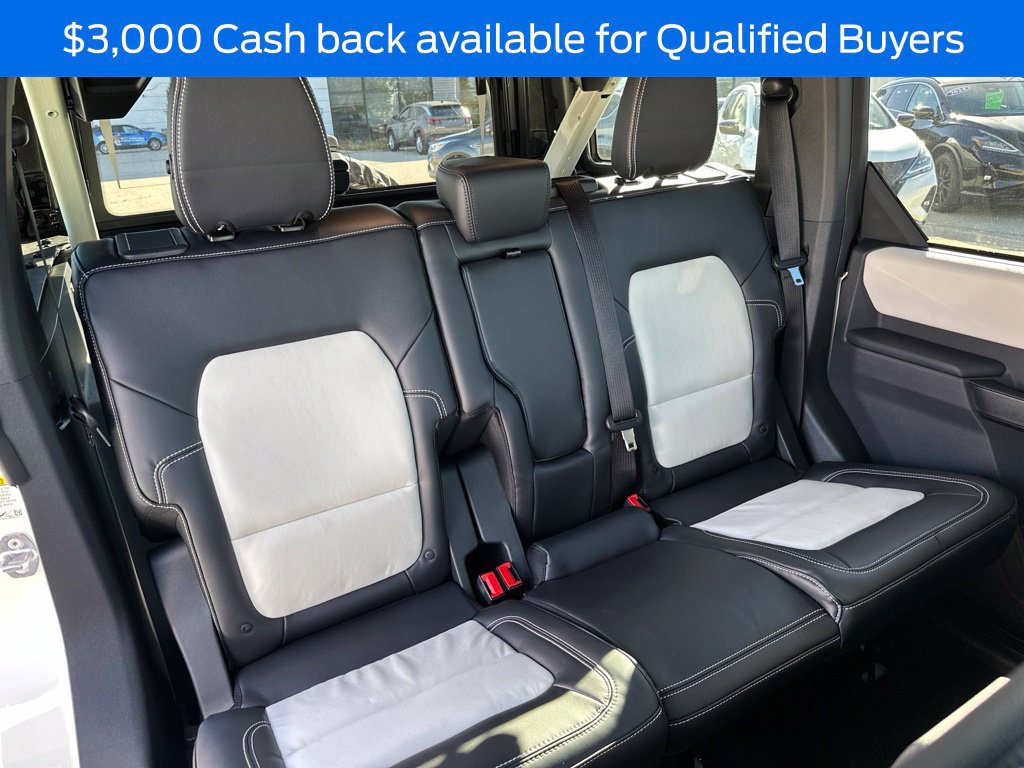 New 2026 Ford Bronco Outer Banks w/ Sasquatch Package AWD/4WD image 17
