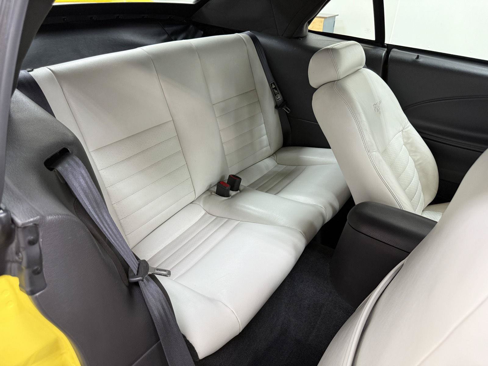 Used 2001 Ford Mustang GT Premium RWD image 27