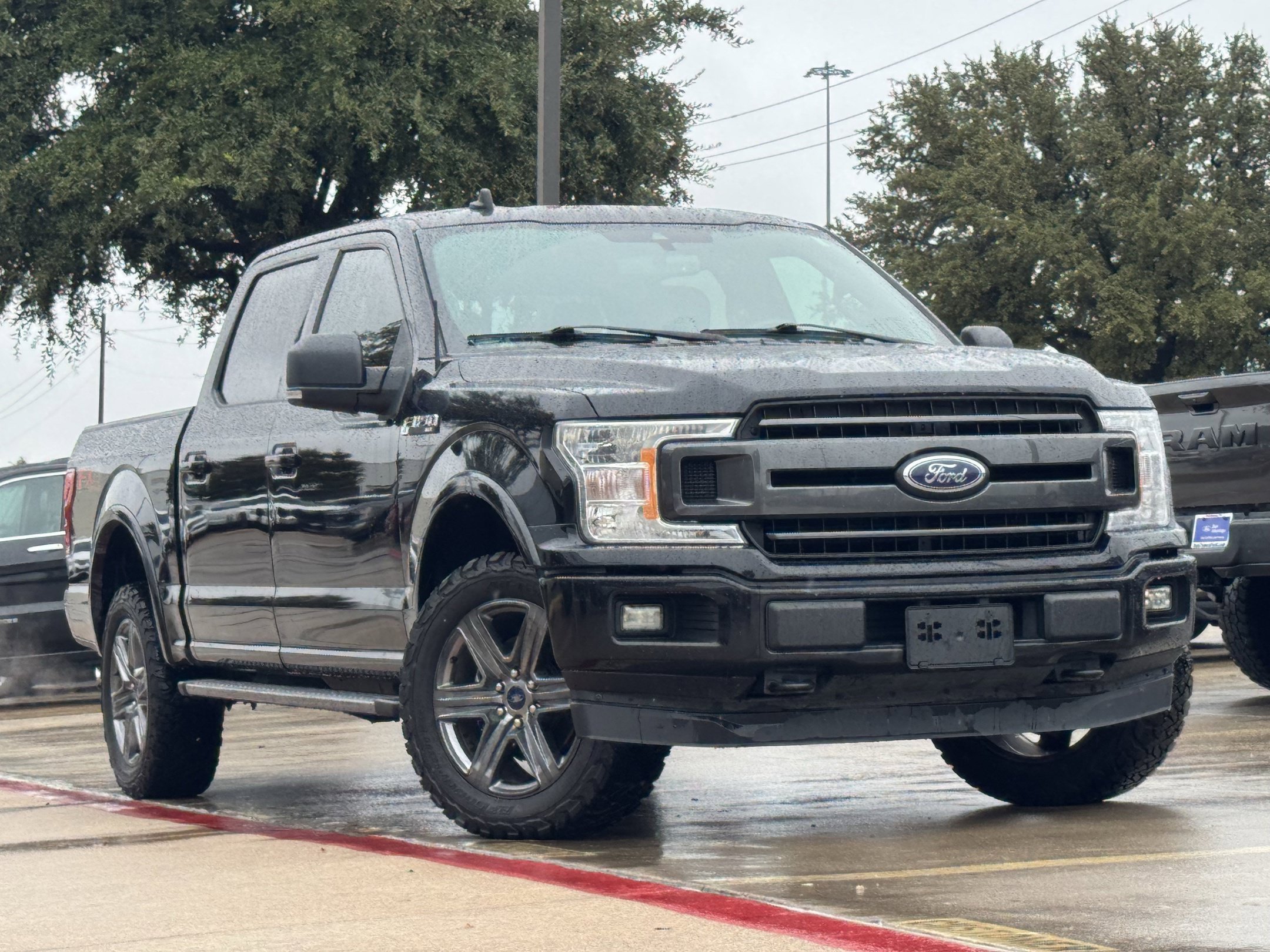 Used 2019 Ford F150 XLT w/ Equipment Group 302A Luxury AWD/4WD image 2
