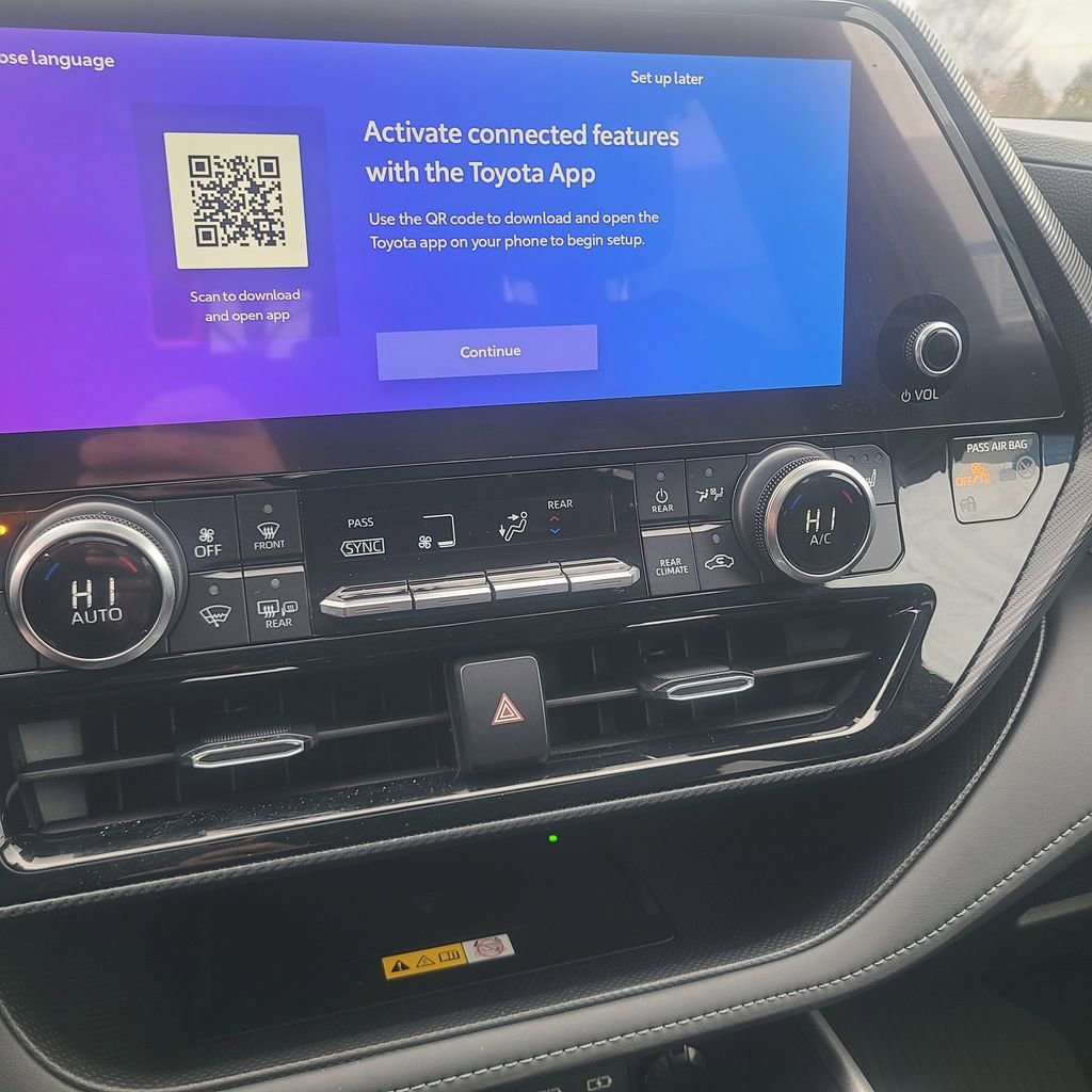 Used 2024 Toyota Highlander XSE image 20