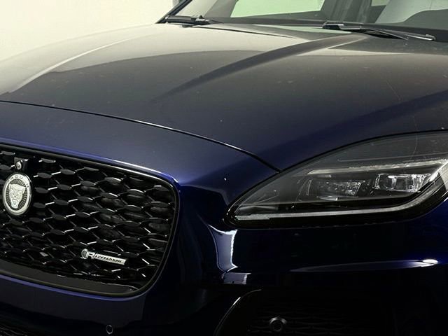 Certified 2024 Jaguar E-PACE R-Dynamic SE image 14