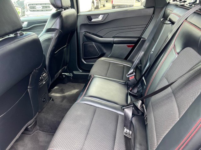 Certified 2025 Ford Escape ST-Line Select AWD/4WD image 25