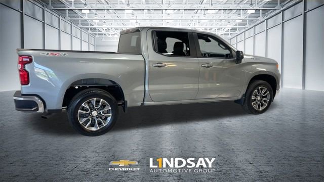 Used 2023 Chevrolet Silverado 1500 LT image 2