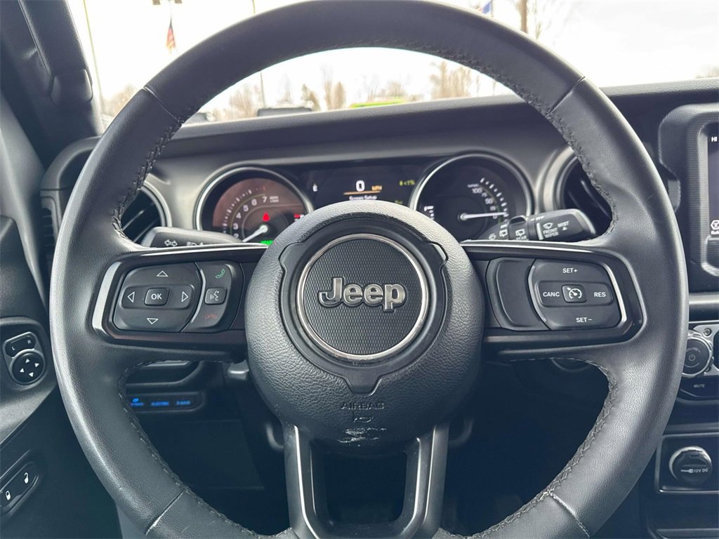 Used 2023 Jeep Wrangler Unlimited image 13