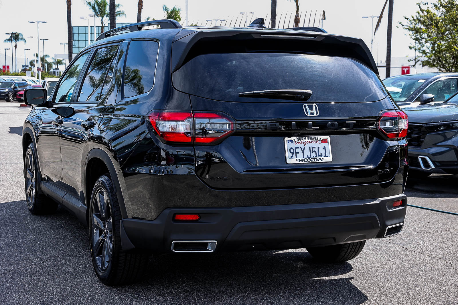 Certified 2023 Honda Pilot Sport image 4