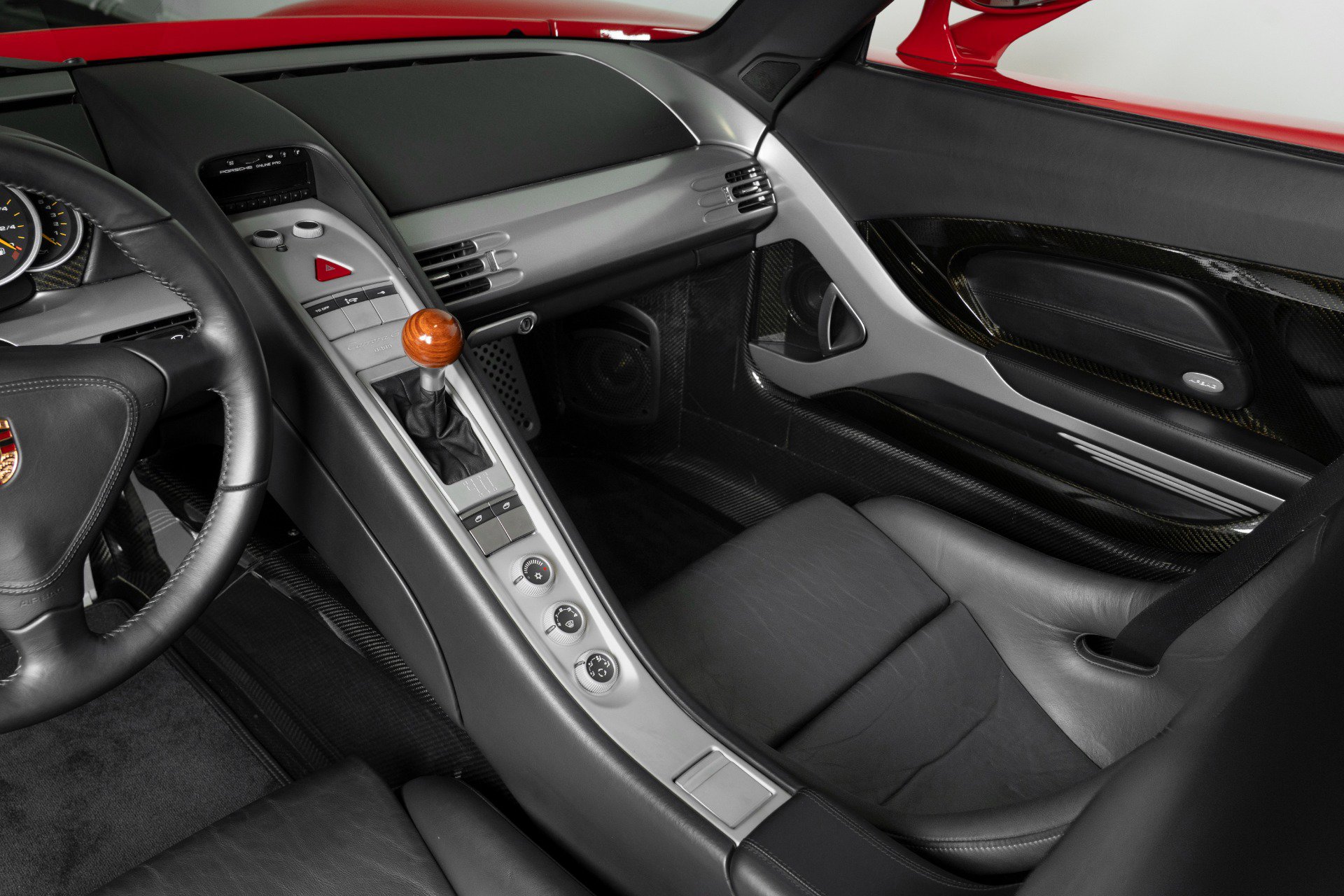 Used 2004 Porsche Carrera GT RWD image 20