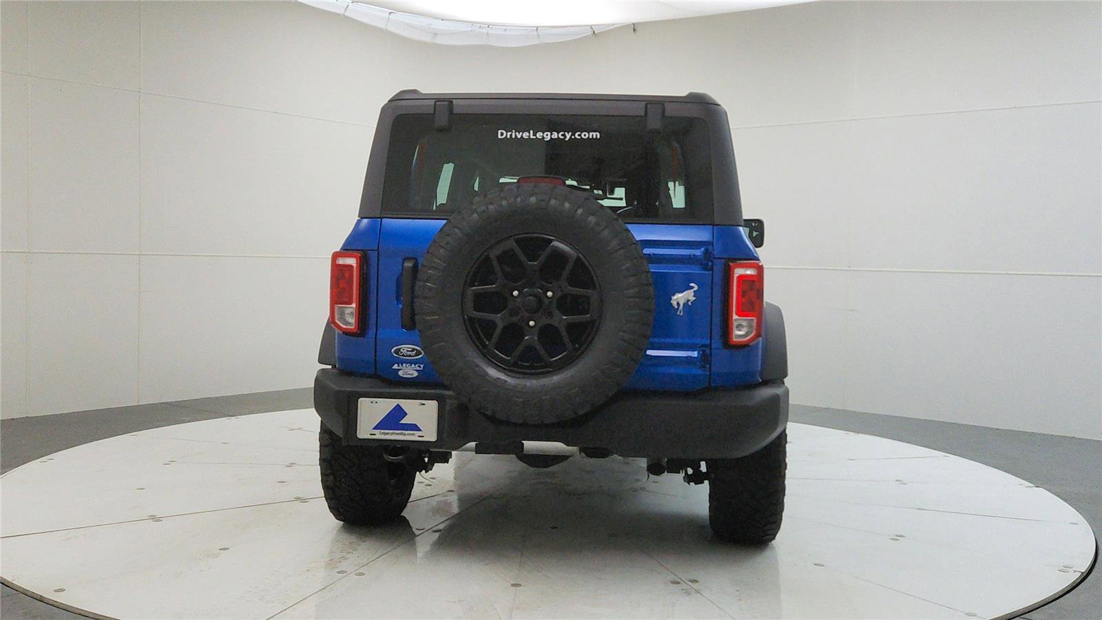 New 2025 Ford Bronco 4-Door image 8