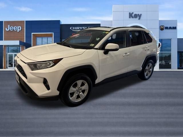 Used 2021 Toyota RAV4 XLE w/ Convenience Package AWD/4WD image 2