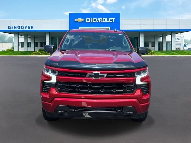 Used 2024 Chevrolet Silverado 1500 RST w/ Z71 Off-Road Package AWD/4WD image 4