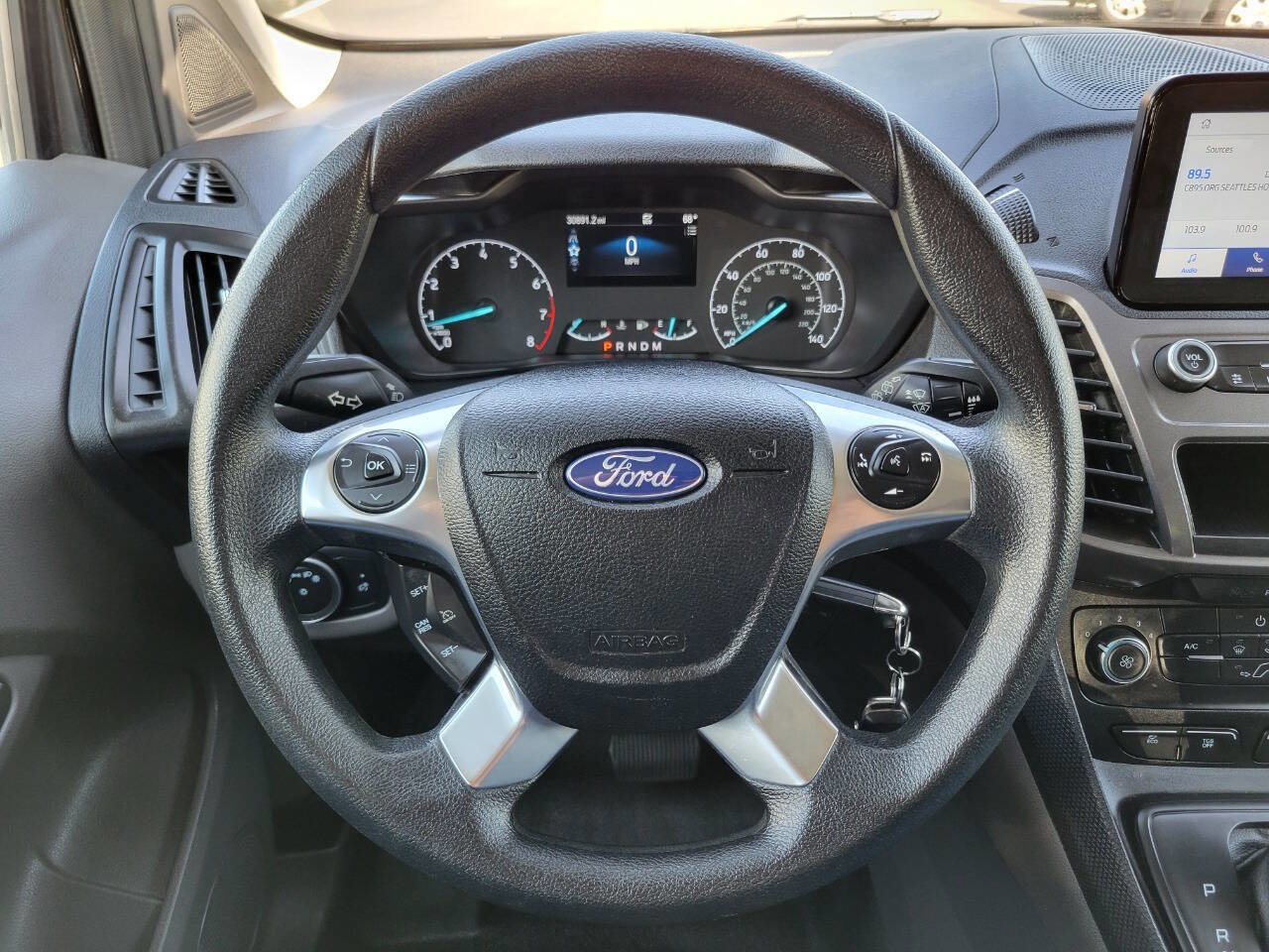 Used 2022 Ford Transit Connect XL image 11