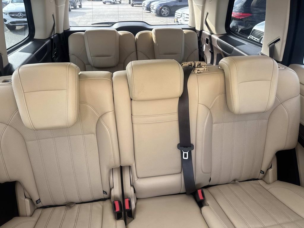 Used 2018 Mercedes-Benz GLS 450 4MATIC image 9