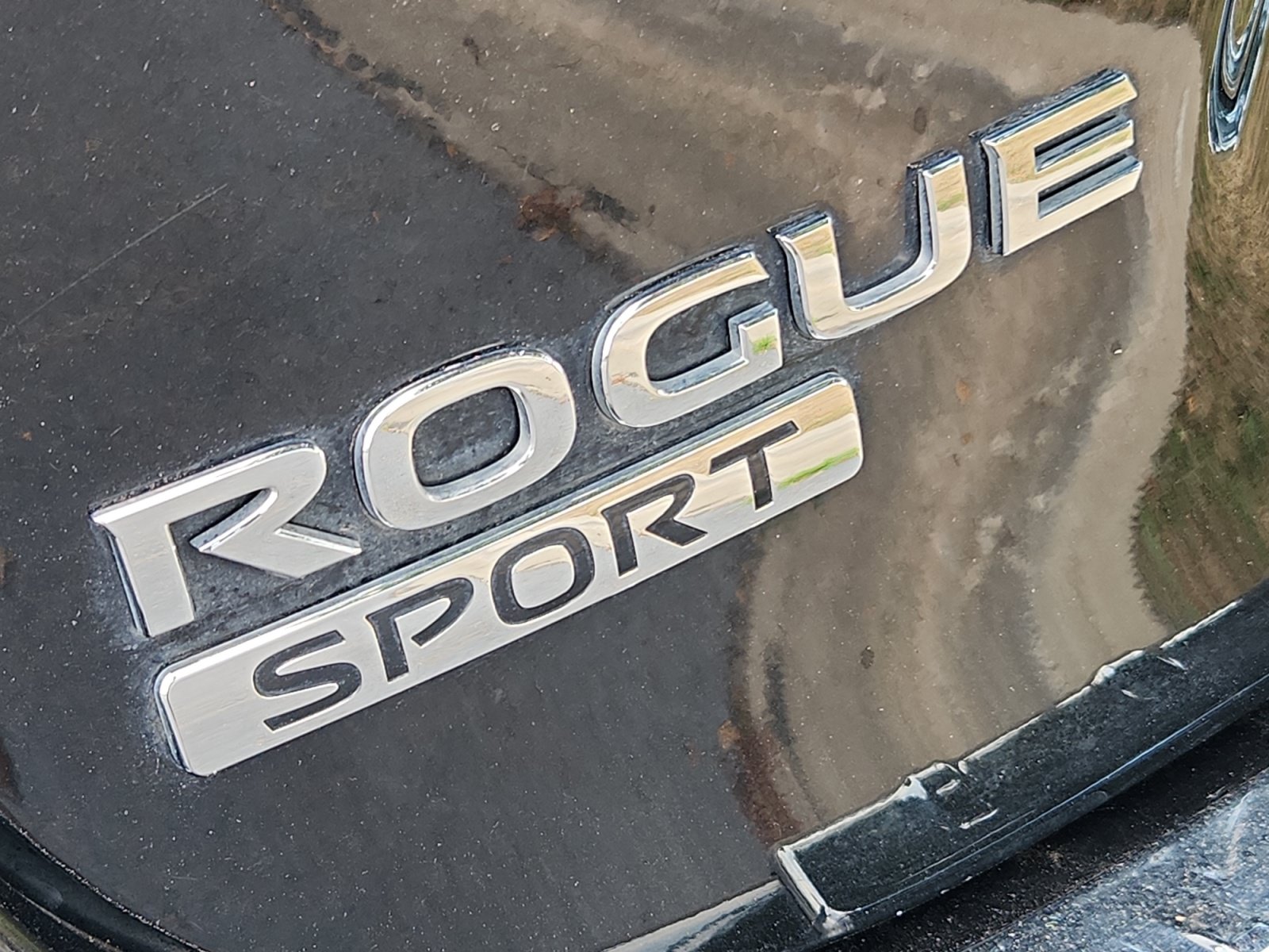 Used 2022 Nissan Rogue Sport SV AWD/4WD image 23
