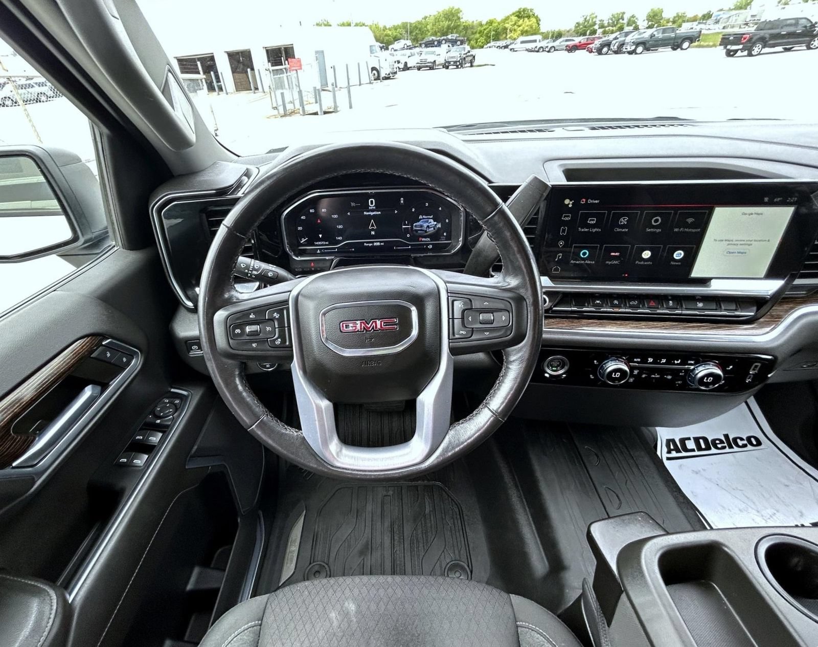 Certified 2022 GMC Sierra 1500 Elevation w/ LPO, Elevation Black Package AWD/4WD image 14