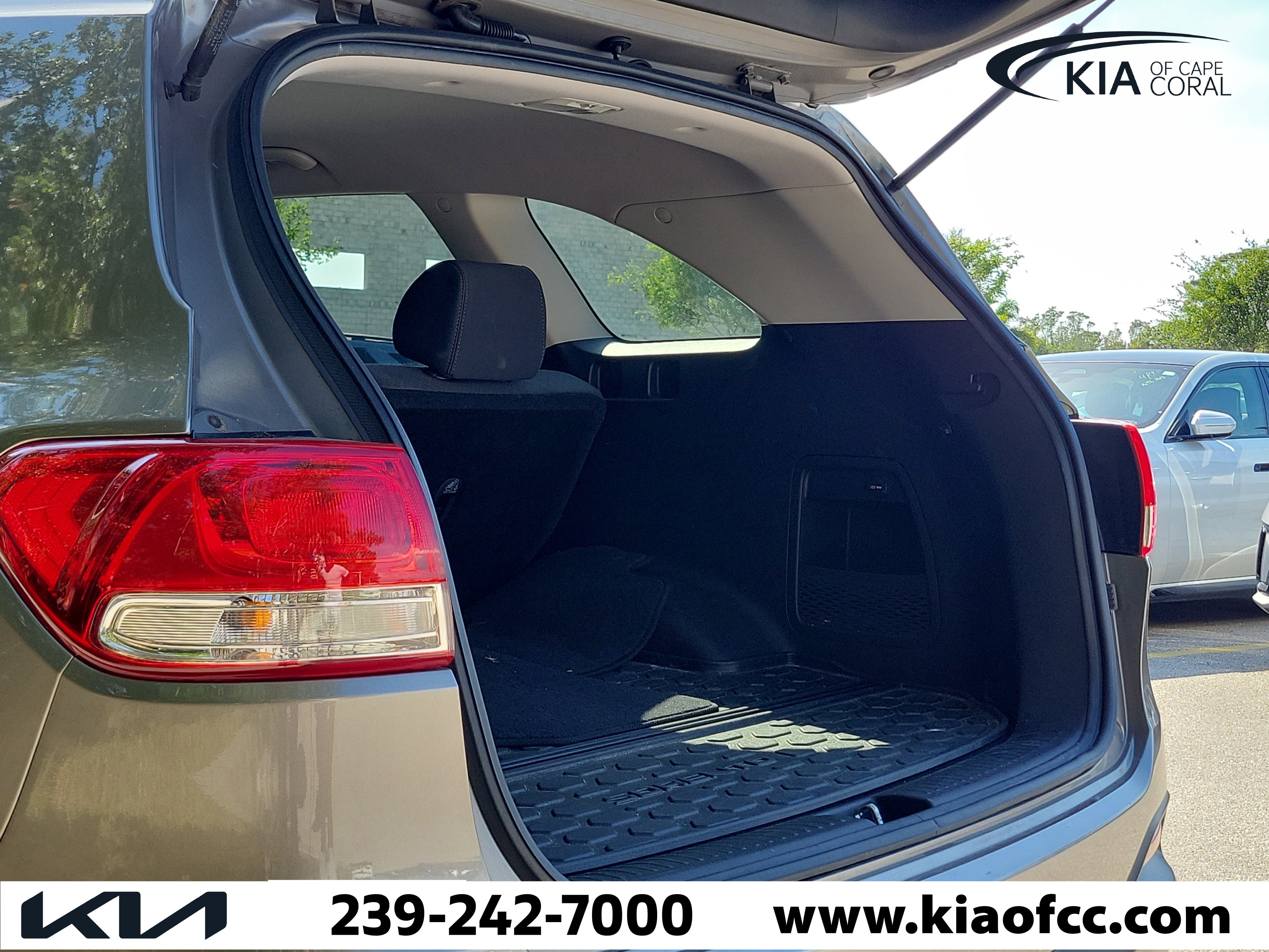 Used 2018 Kia Sorento L FWD image 13