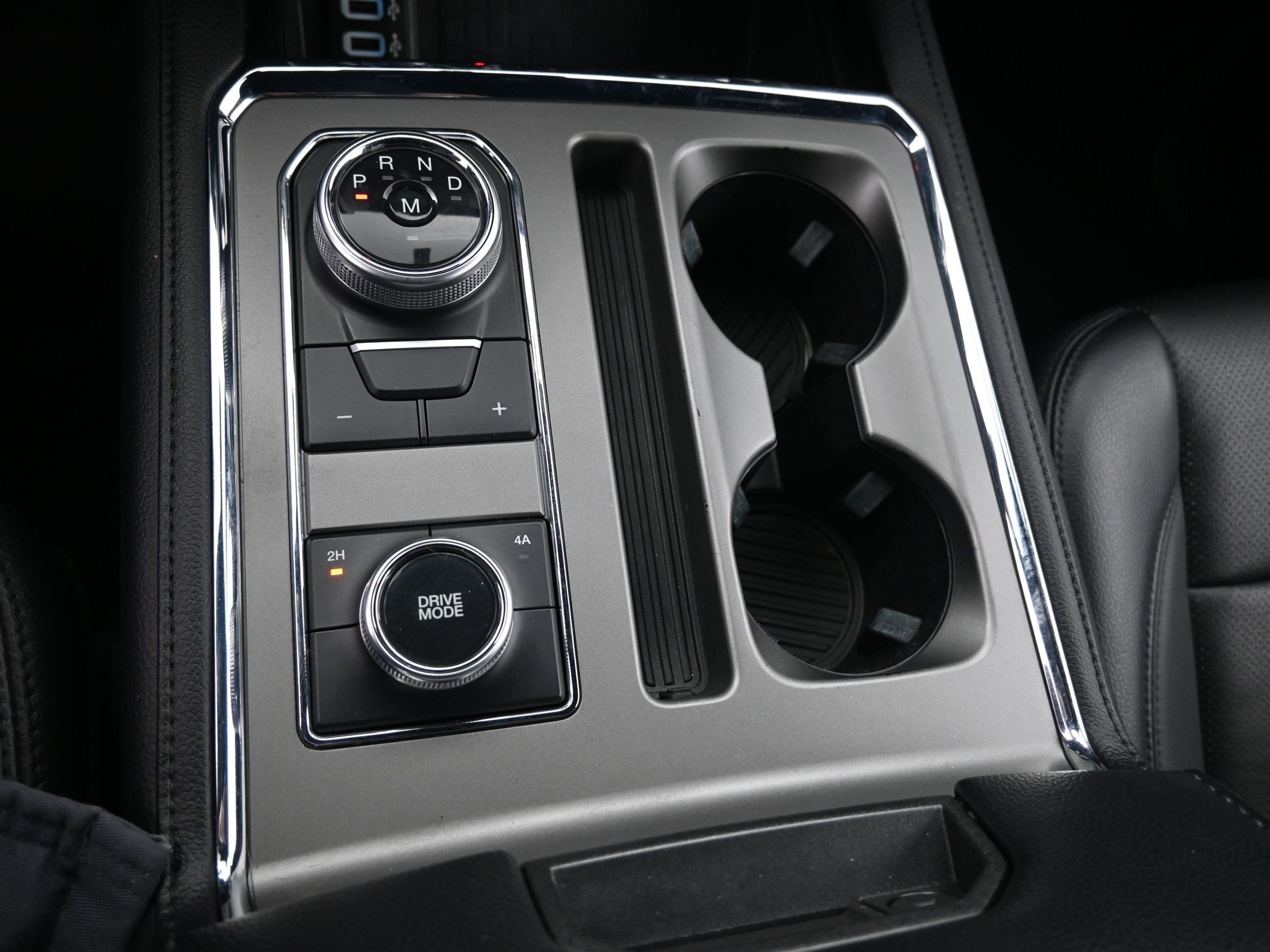 Used 2019 Ford Expedition XLT w/ Equipment Group 202A image 21