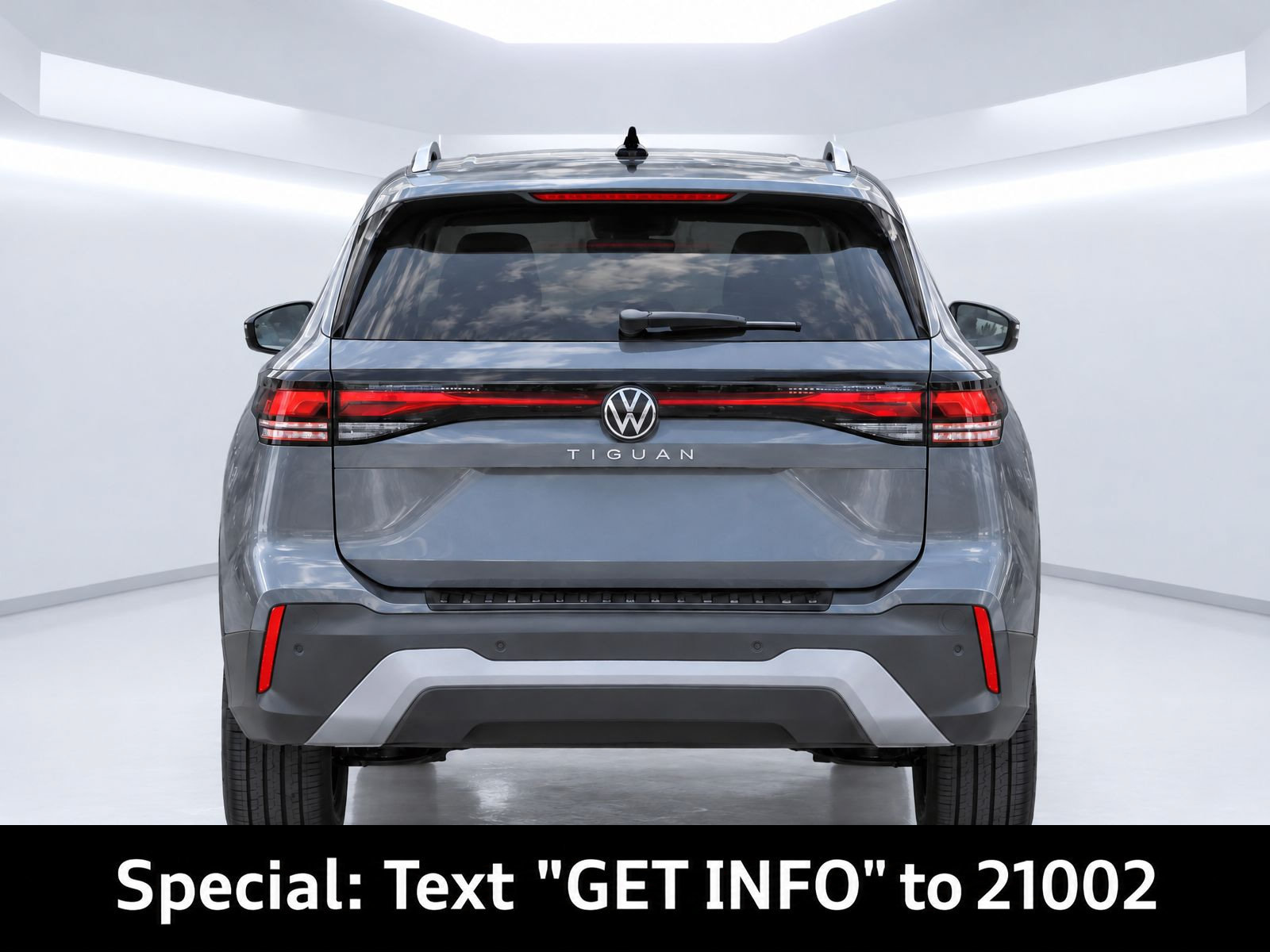 Used 2026 Volkswagen Tiguan S FWD image 7