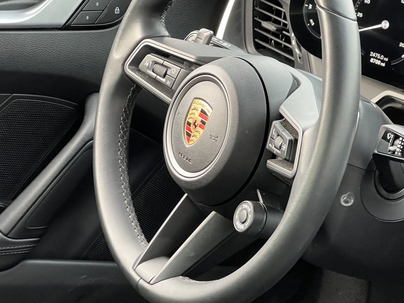 Certified 2024 Porsche 911 Carrera image 18