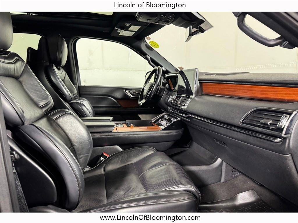 Used 2019 Lincoln Navigator L Reserve image 15