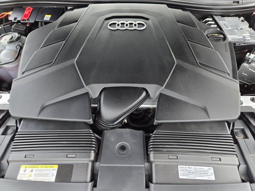 Certified 2023 Audi Q8 Premium Plus w/ Premium Plus Package AWD/4WD image 41