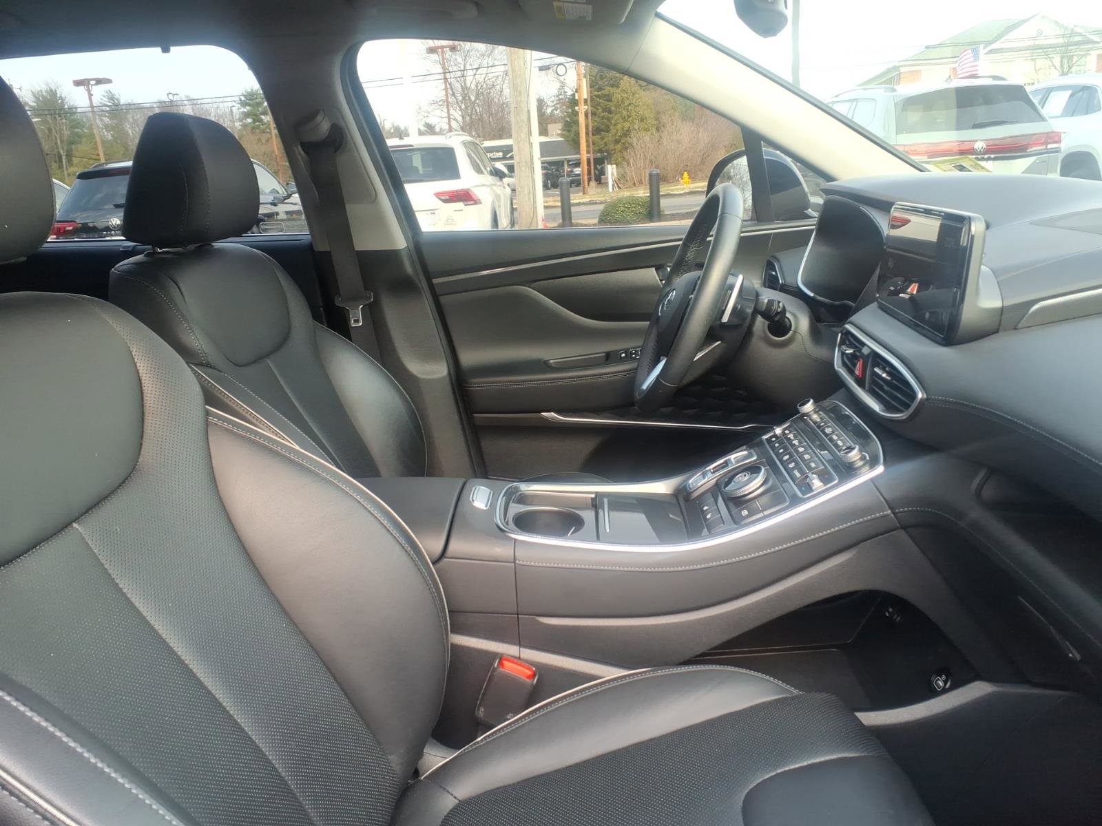 Used 2021 Hyundai Santa Fe SEL w/ Convenience + Premium Package image 11