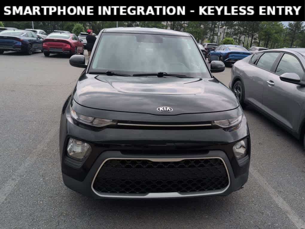 Used 2021 Kia Soul LX FWD image 2