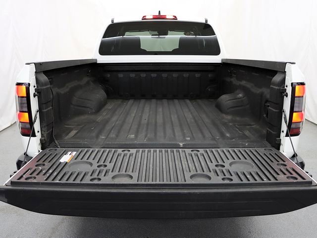 Used 2024 Nissan Frontier S w/ S Utility Package image 7