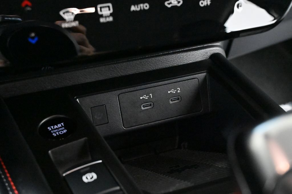 Certified 2025 Nissan Kicks SR AWD/4WD image 23
