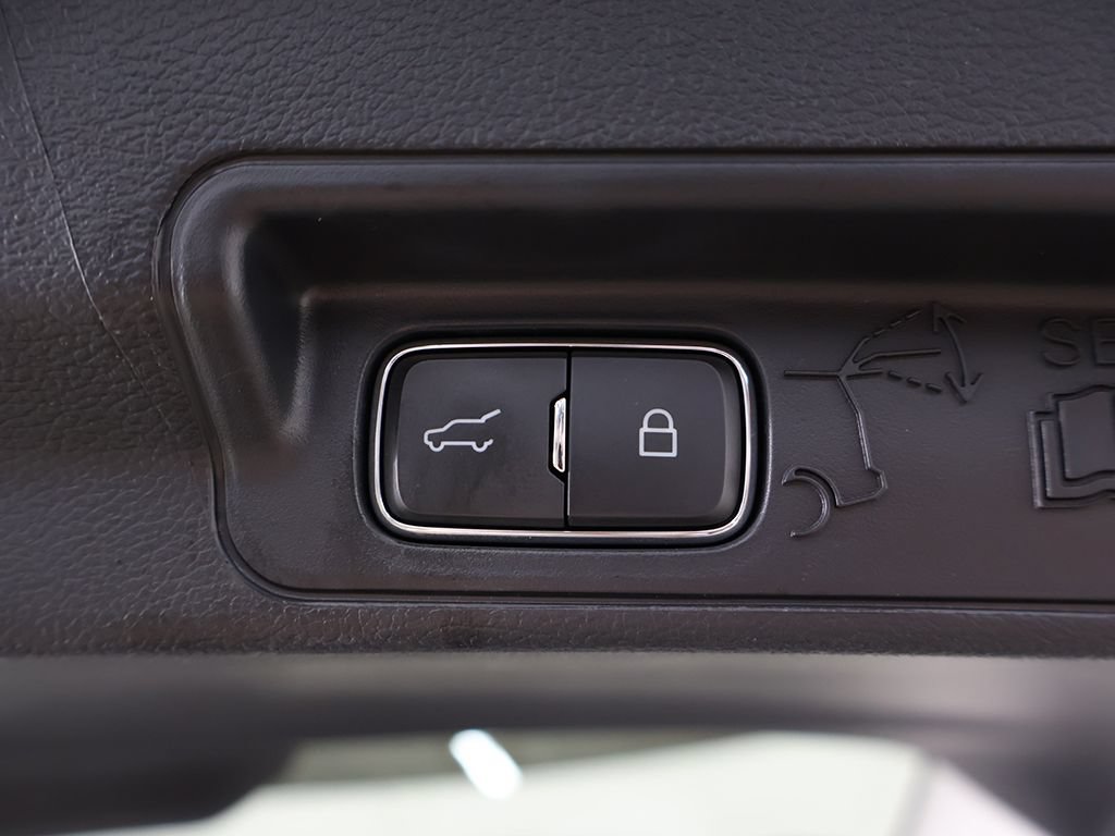 Used 2025 Ford Explorer Active w/ Active Comfort Package AWD/4WD image 54