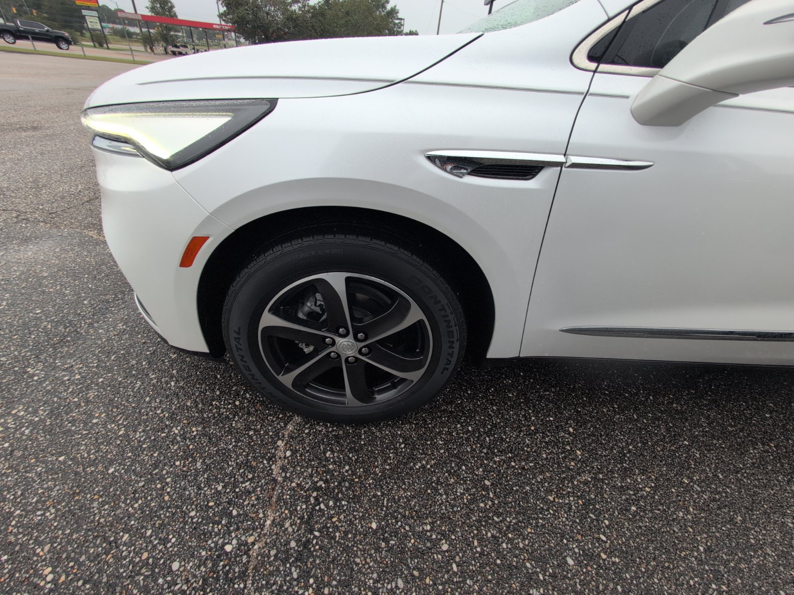 Used 2022 Buick Enclave Essence w/ Experience Buick Package AWD/4WD image 3