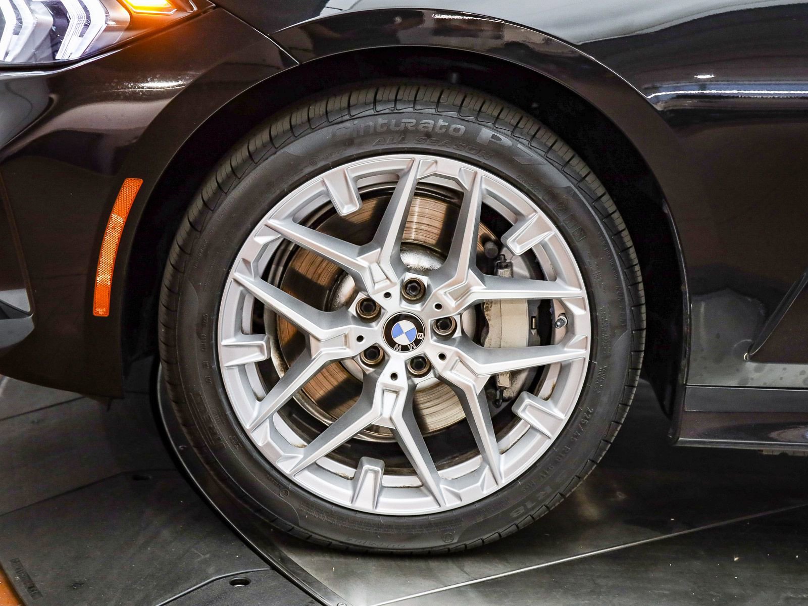 Certified 2025 BMW 330i xDrive 330i xDrive image 9