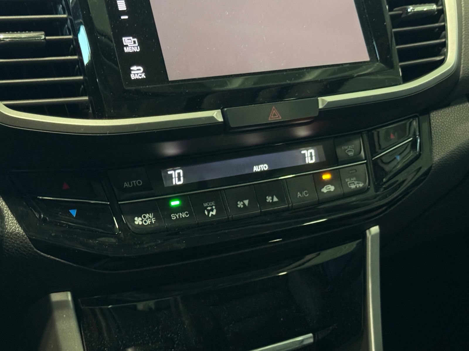 Used 2017 Honda Accord EX-L image 22